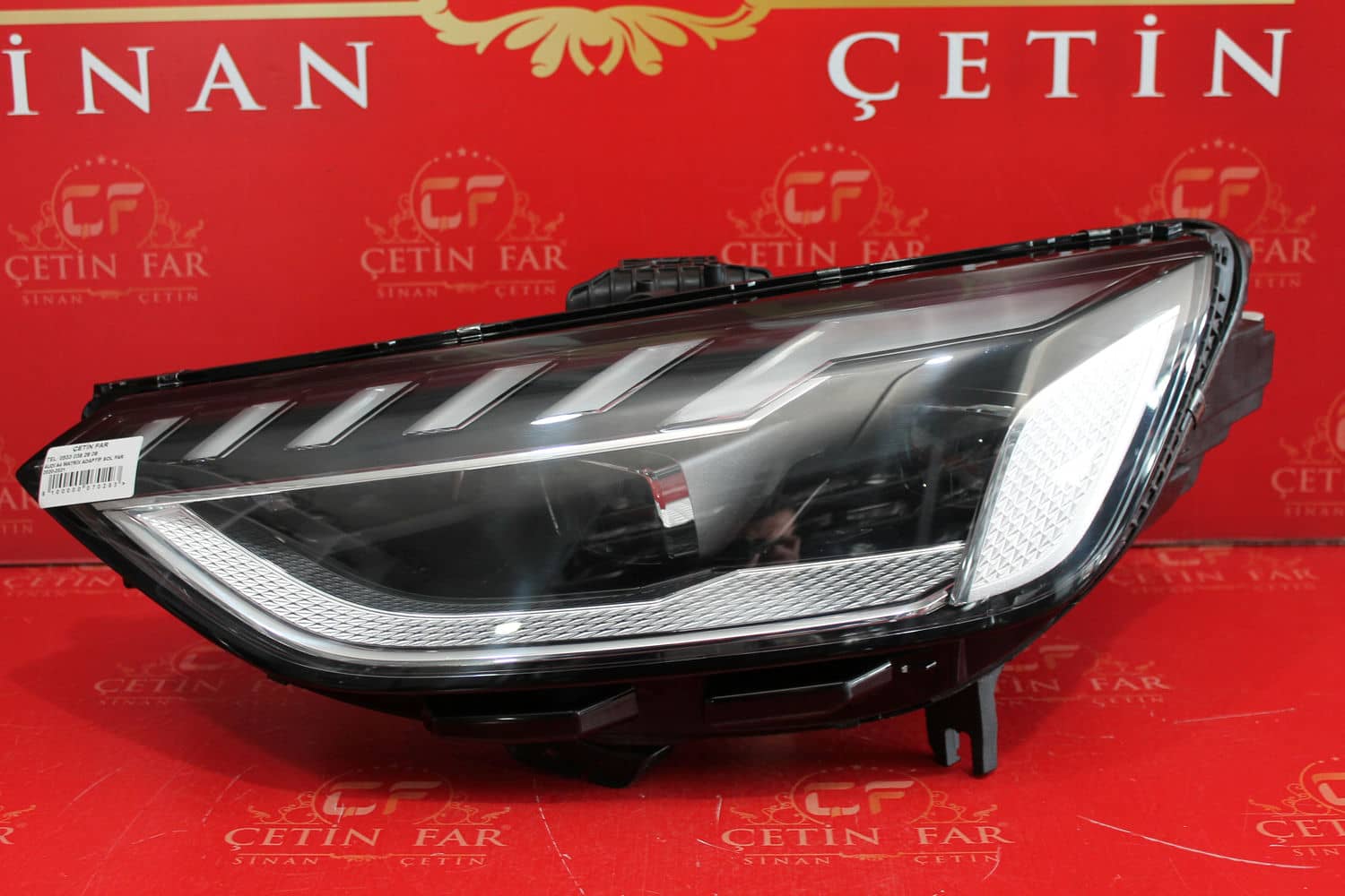 Audi A4 AUDİ A4 MATRİX ADAPTİF LED SOL FAR  2021