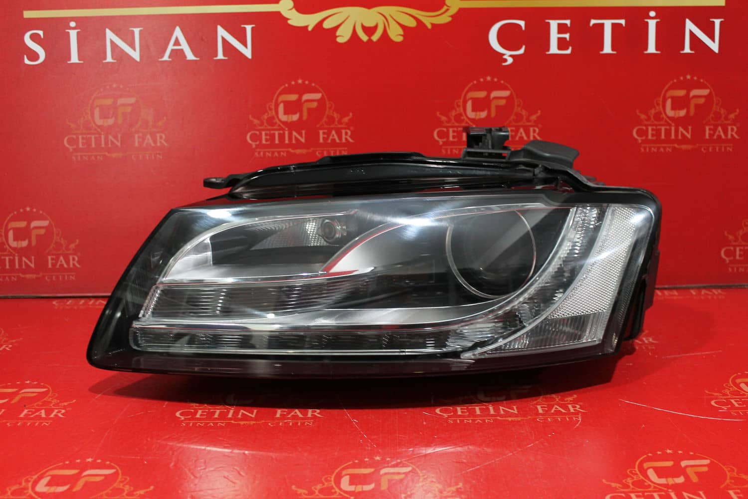 Audi A5 AUDİ A5 XENON SOL FAR S&Ouml;KME HATASIZ 2008-2011