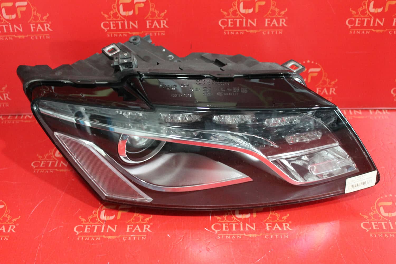Audi Q5 AUDİ Q5 XENON LEDLİ SAĞ FAR   2009-2015