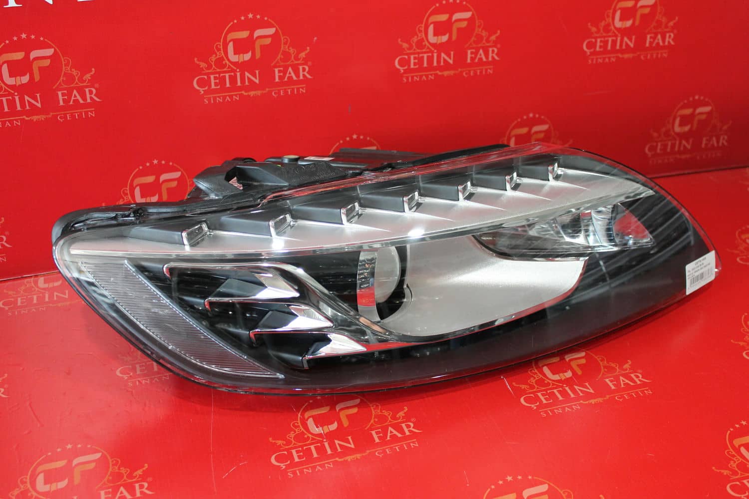 Audi Q7 AUDİ Q7 LEDLİ SAĞ FAR 2008-2012