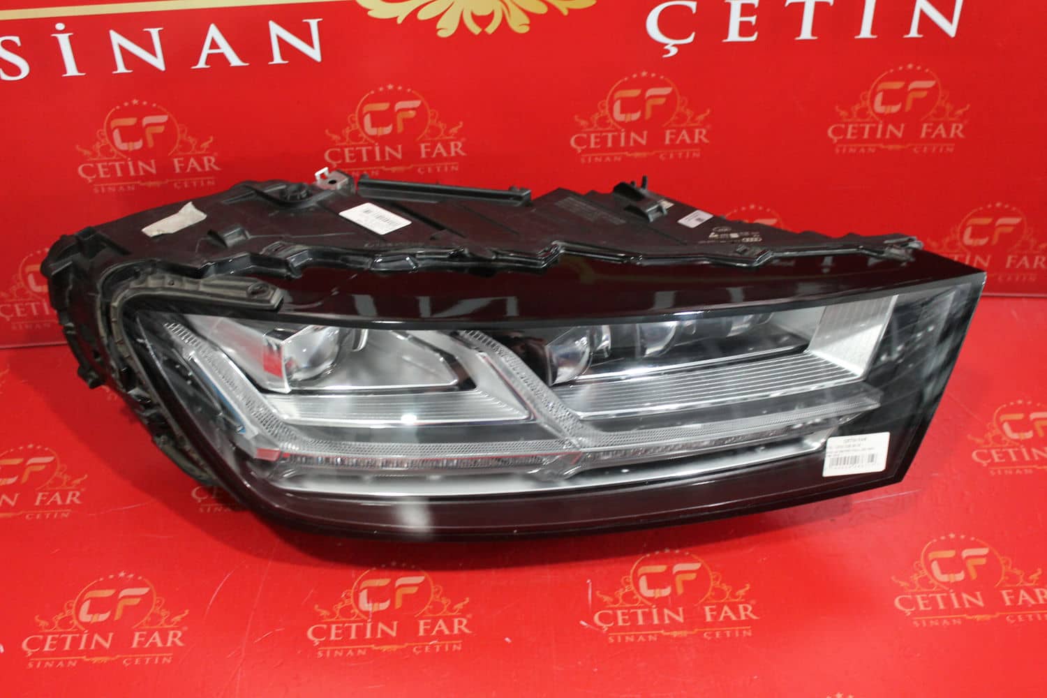 Audi Q7 AUDİ Q7 MATRİX FUL LED SAĞ FAR 2015-2018