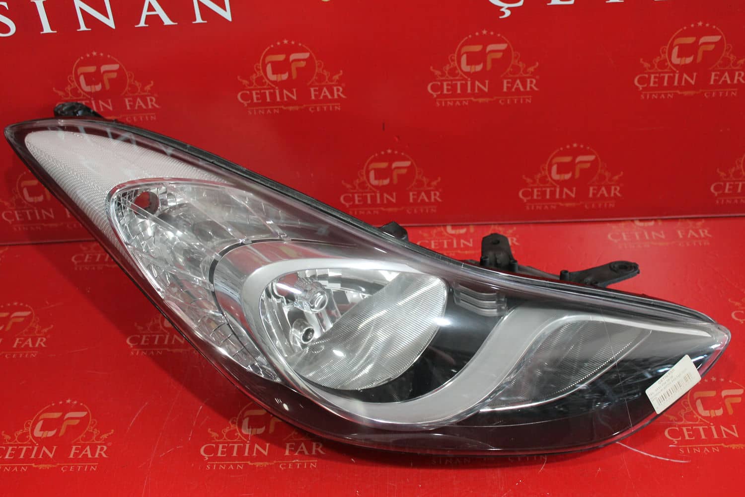Hyundai ELANTRA HYUNDAİ ELANTRA SAĞ FAR 2013-2014