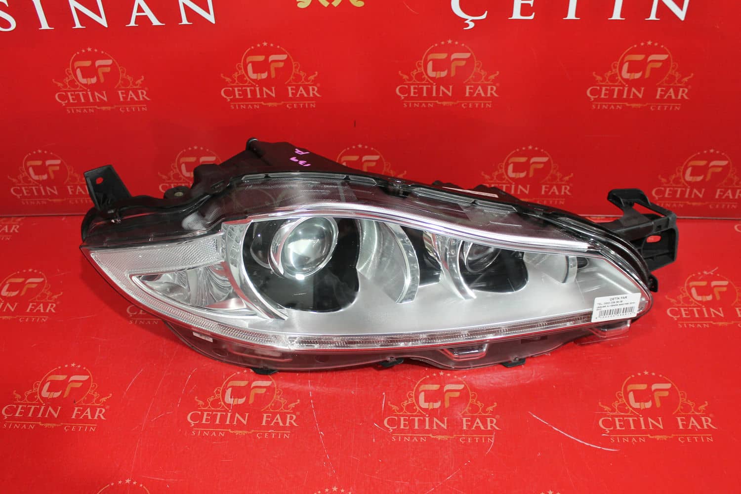 Jaguar XJ JAGUAR XJ XENON SAĞ FAR 2010-2013