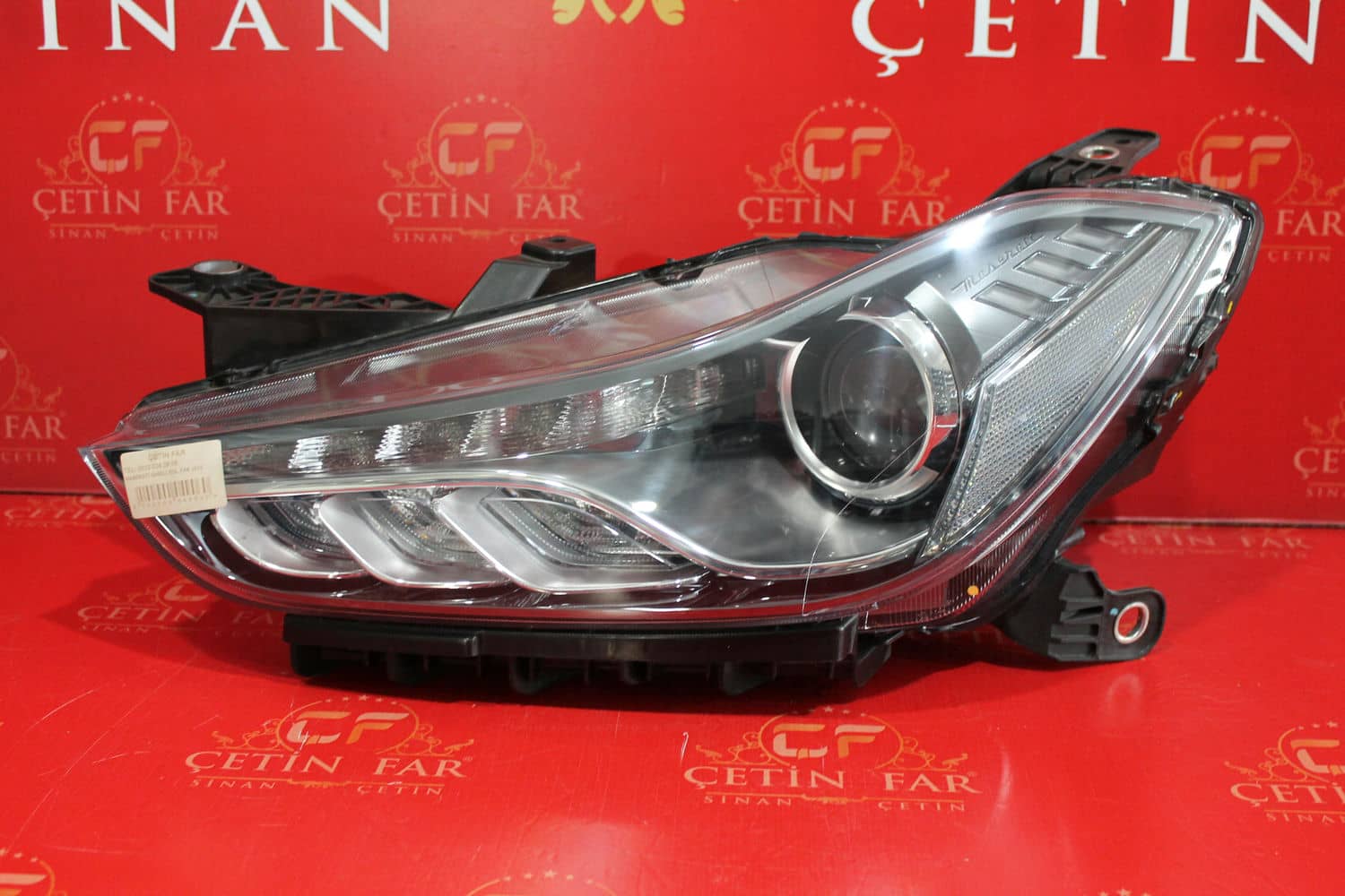 Maserati GHİBLİ MASERATİ GHİBLİ SOL FAR HATASIZ S&Ouml;KME