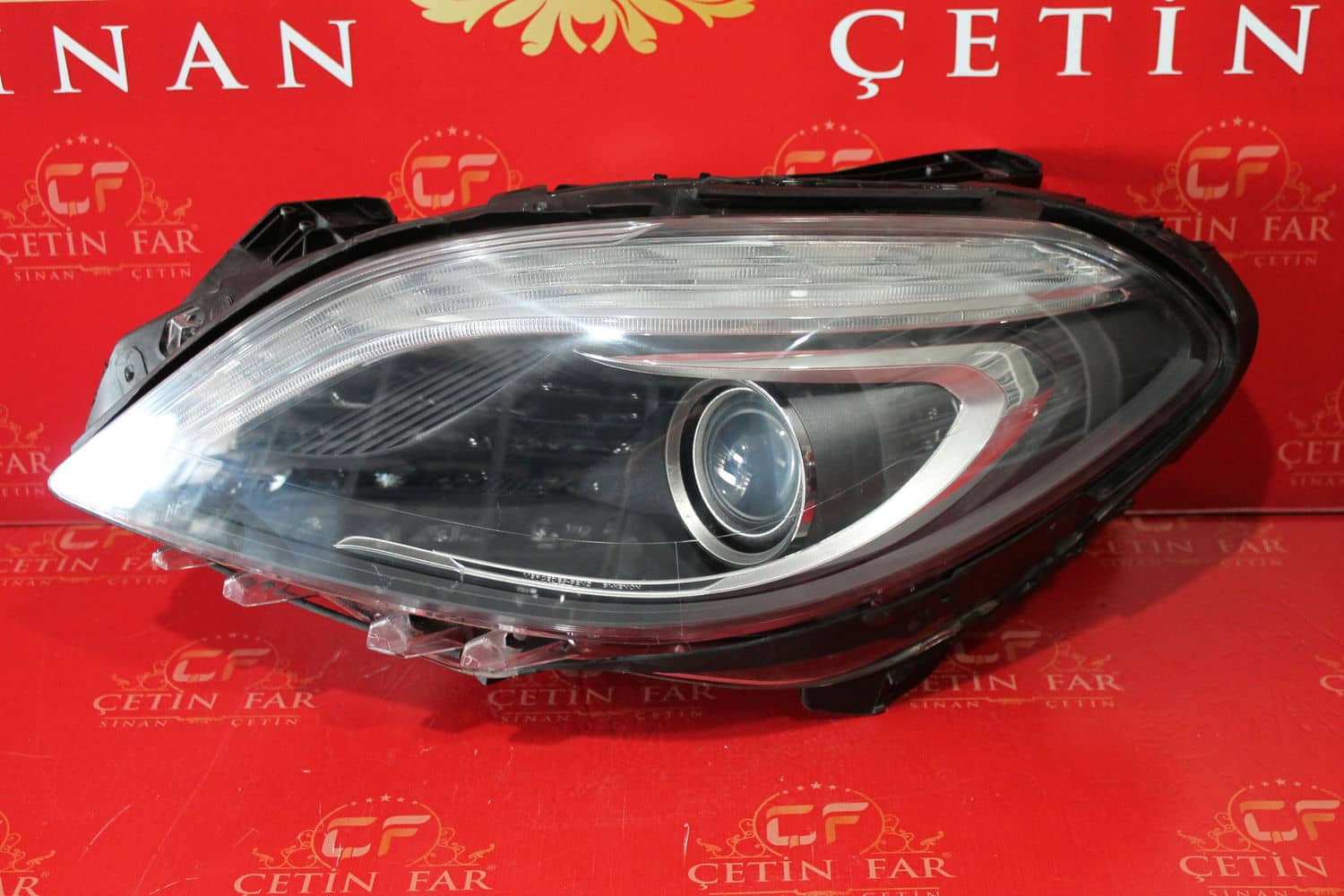 Mercedes-Benz B MERCEDES W246 B180 XENON SOL FAR 2012-2015