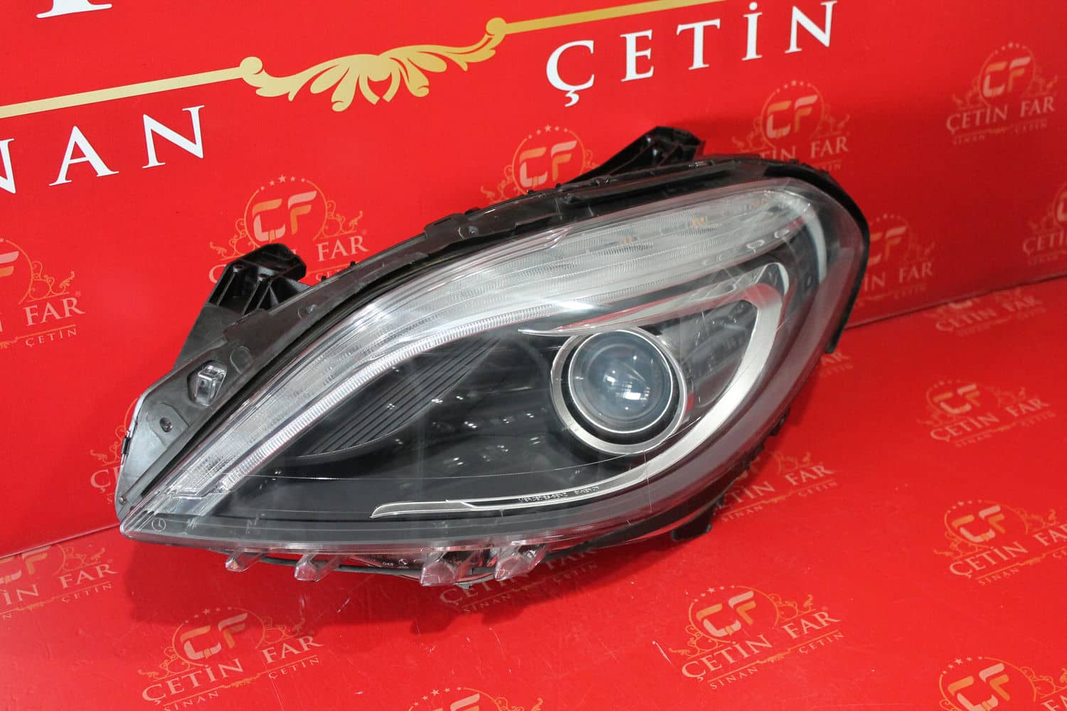 Mercedes-Benz B MERCEDES W246 B180 XENON SOL FAR 2012-2015