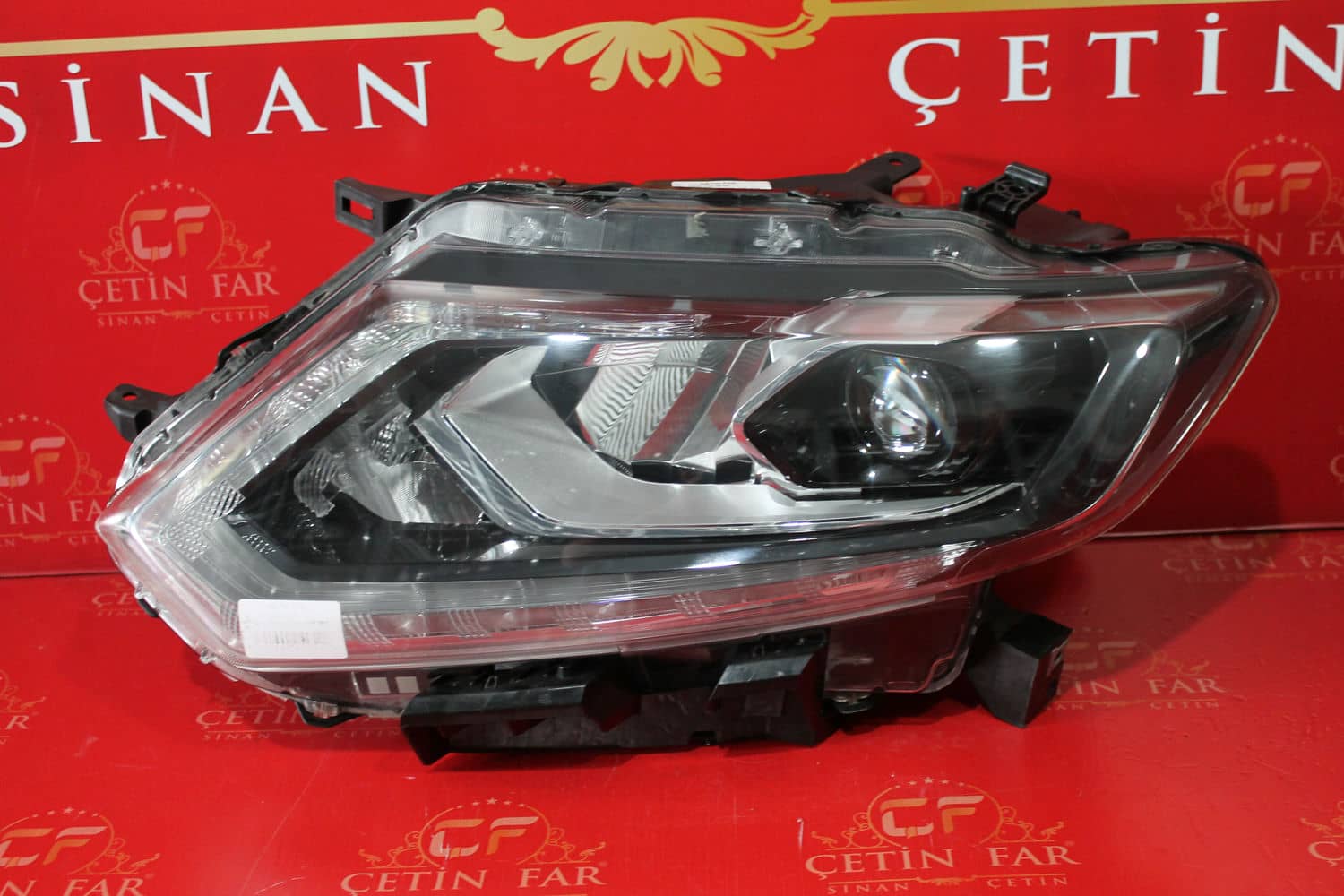 Nissan X-TRAİL NİSSAN X-TRAİL LEDLİ SOL FAR 2015-2018