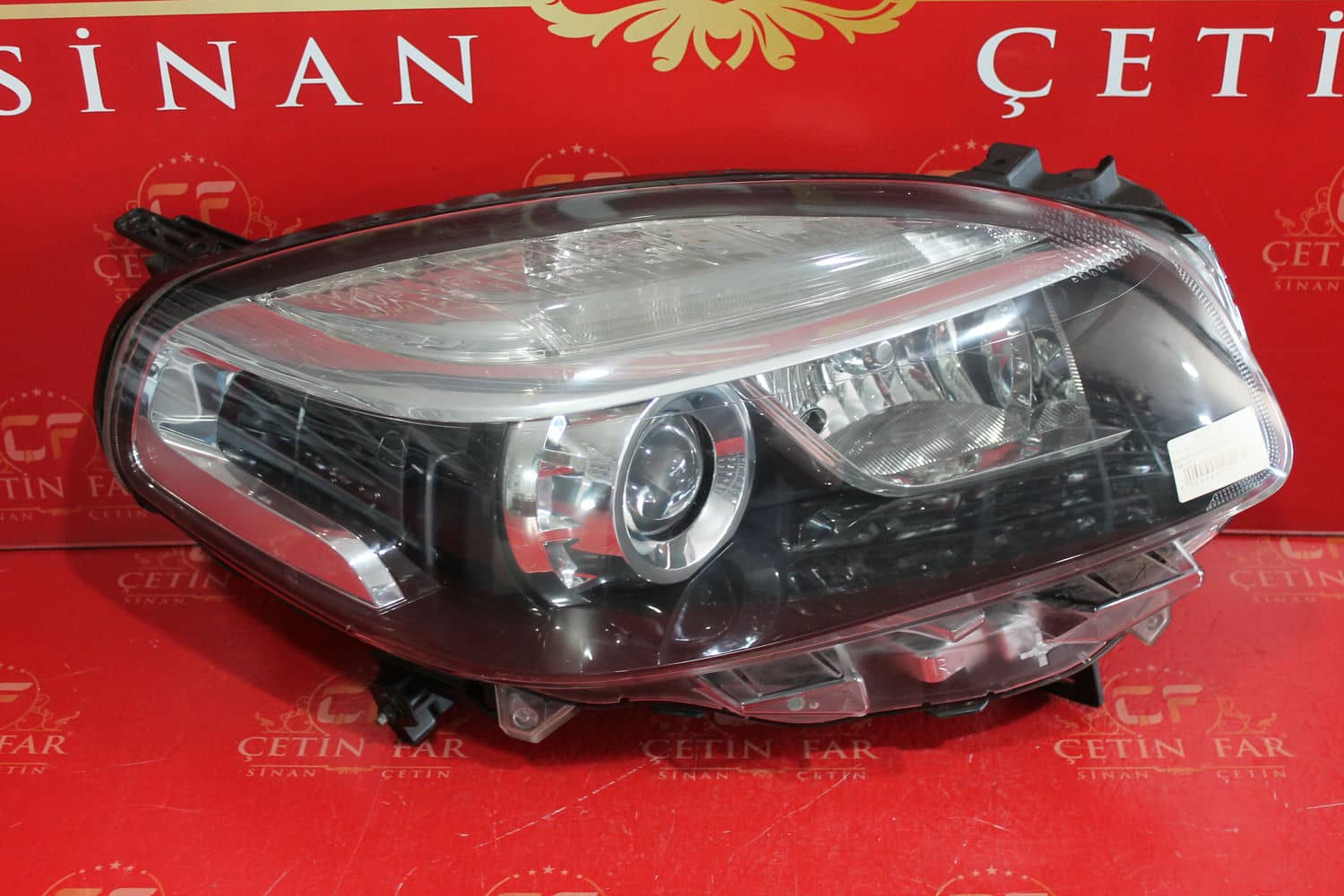 Renault KOLEOS RENAULT KOLEOS XENON SAĞ FAR 2012