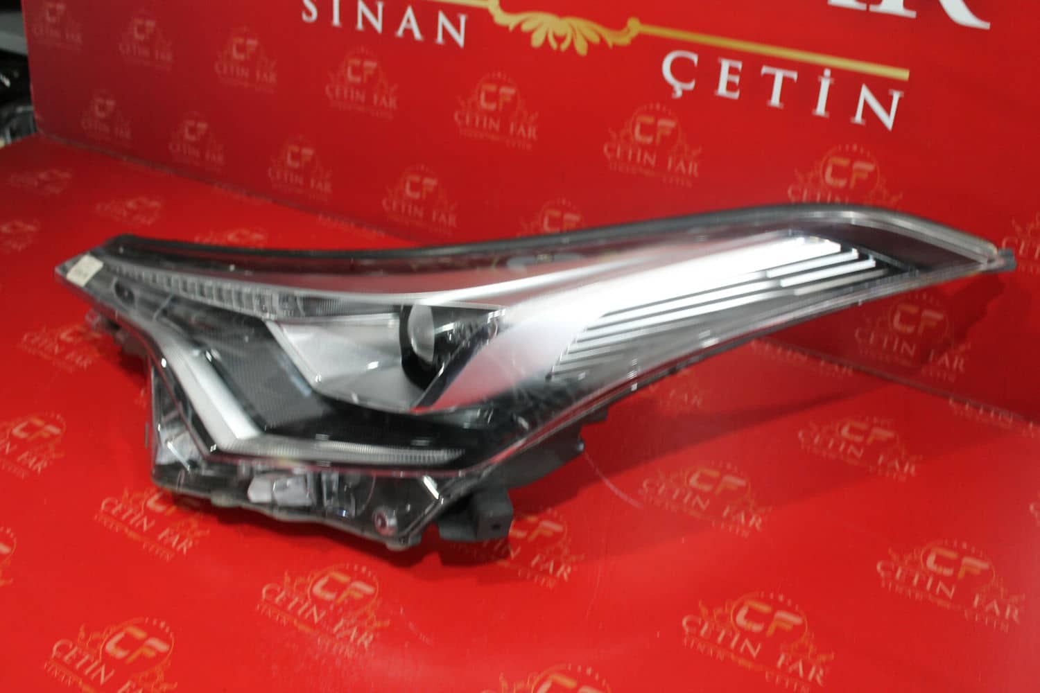 Toyota C-HR TOYOTA C-HR HYİBRİD LED SOL FAR 2012-2018